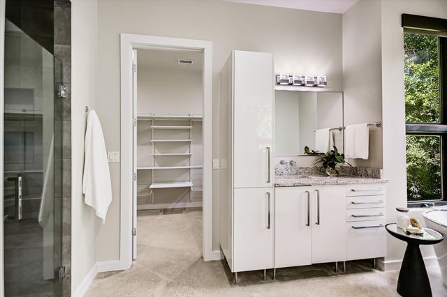 500 Laurel Valley RD, West Lake Hills, TX 78746