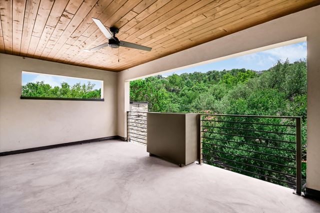 500 Laurel Valley RD, West Lake Hills, TX 78746