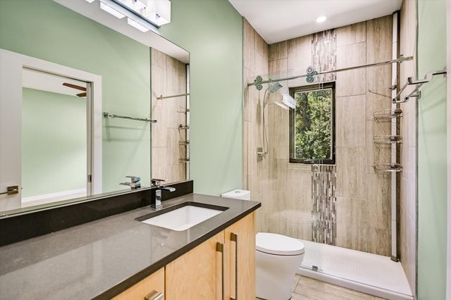 500 Laurel Valley RD, West Lake Hills, TX 78746
