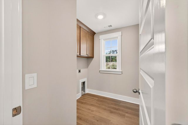 1347 Sea Aire Drive, Charleston, SC 29412