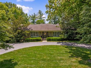 1903 W 67th Terrace, Mission Hills, KS 66208