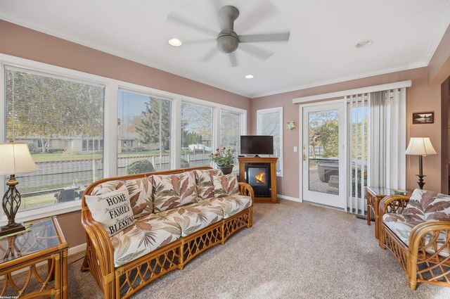 38151 Seaway Court, Harrison Twp, MI 48045