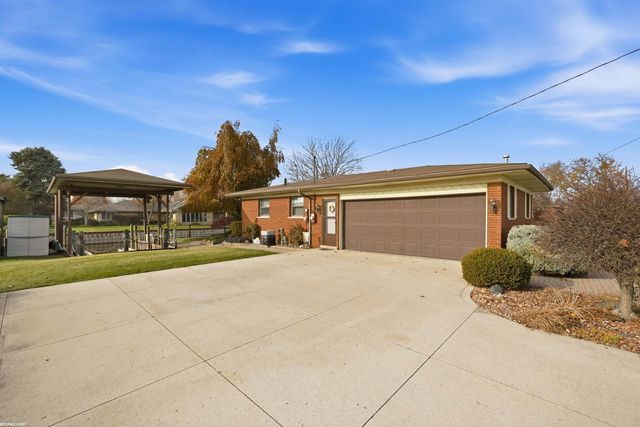 38151 Seaway Court, Harrison Twp, MI 48045