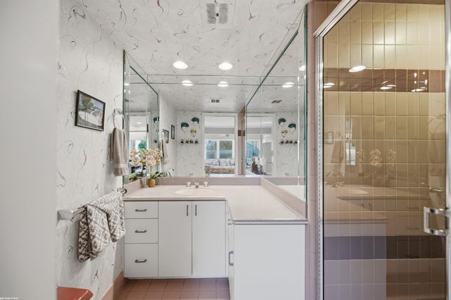 38151 Seaway Court, Harrison Twp, MI 48045