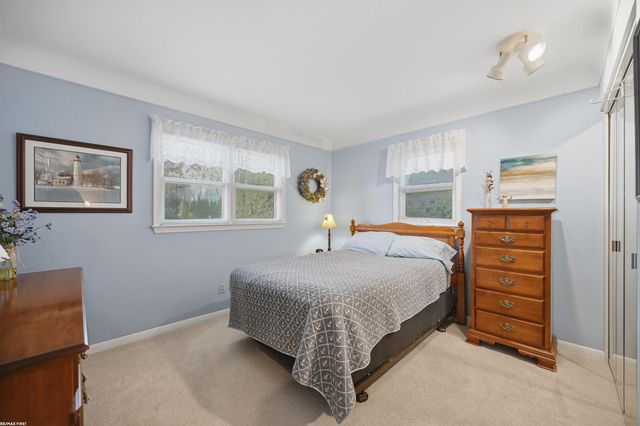 38151 Seaway Court, Harrison Twp, MI 48045