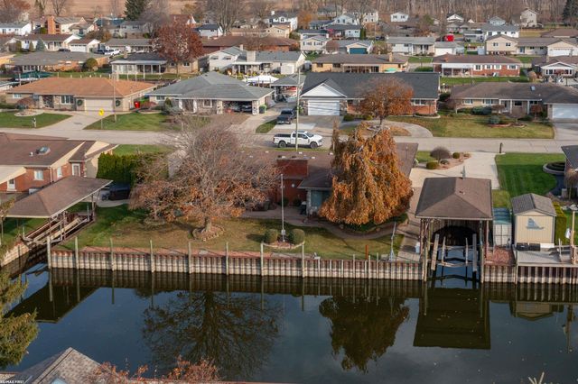 38151 Seaway Court, Harrison Twp, MI 48045