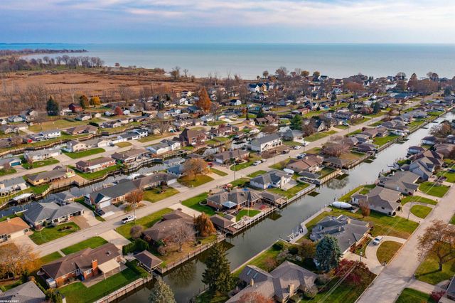 38151 Seaway Court, Harrison Twp, MI 48045