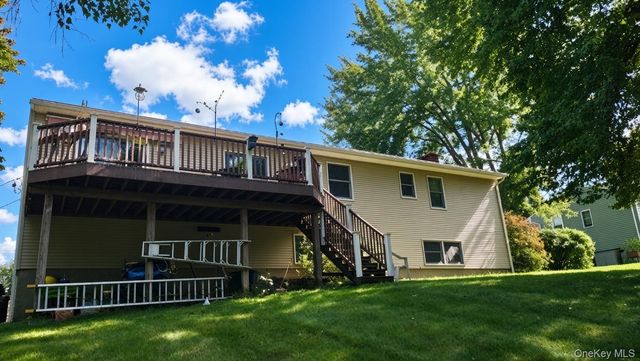 56 Mandalay Drive, Poughkeepsie, NY 12603