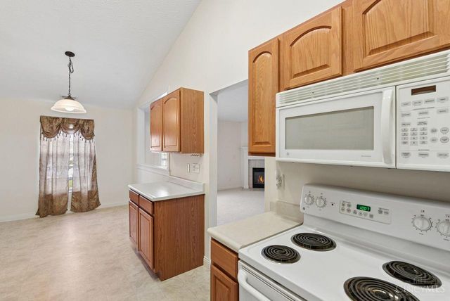 8021 Pinnacle Point Drive, West Chester, OH 45069