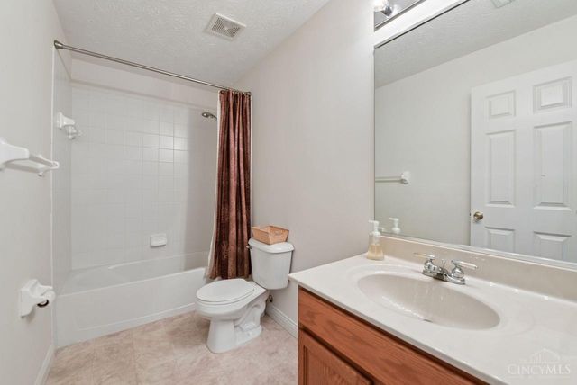 8021 Pinnacle Point Drive, West Chester, OH 45069