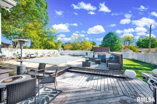 5108 N WOODVIEW Avenue, Peoria, IL 61614