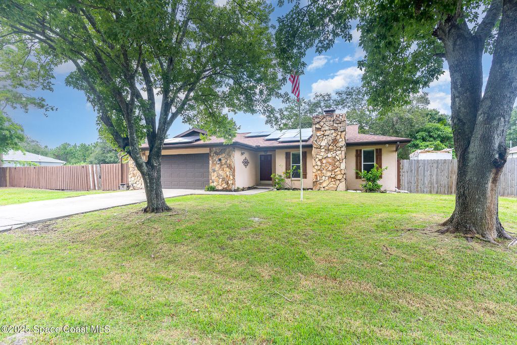 1139 Hutchins Street SE, Palm Bay, FL 32909
