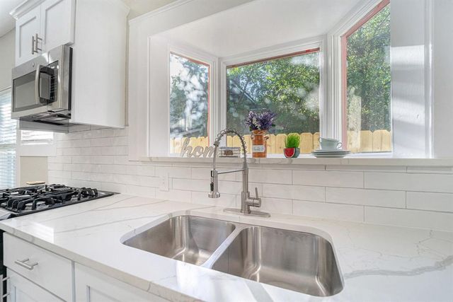 614 Colquitt Street, Houston, TX 77006