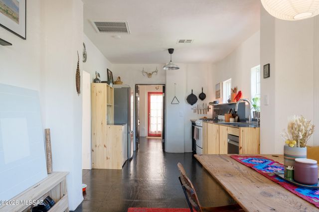 840 S 8th Avenue, Tucson, AZ 85701