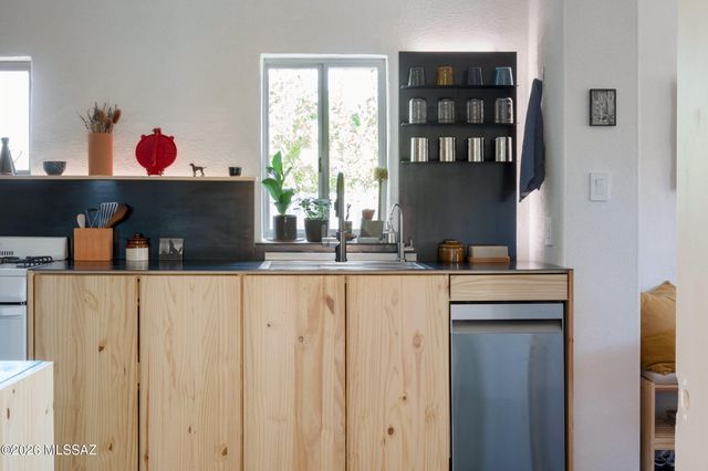 840 S 8th Avenue, Tucson, AZ 85701