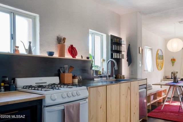 840 S 8th Avenue, Tucson, AZ 85701