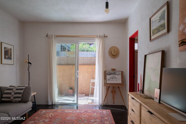 840 S 8th Avenue, Tucson, AZ 85701