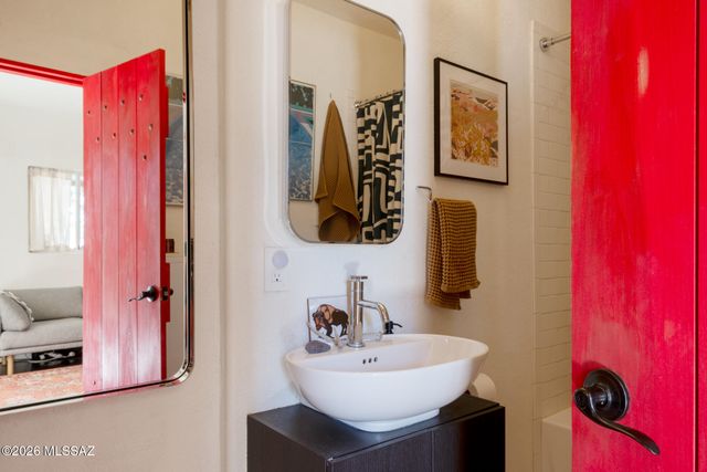 840 S 8th Avenue, Tucson, AZ 85701