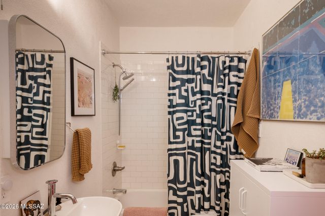 840 S 8th Avenue, Tucson, AZ 85701