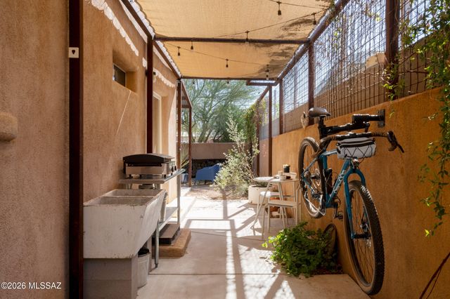 840 S 8th Avenue, Tucson, AZ 85701