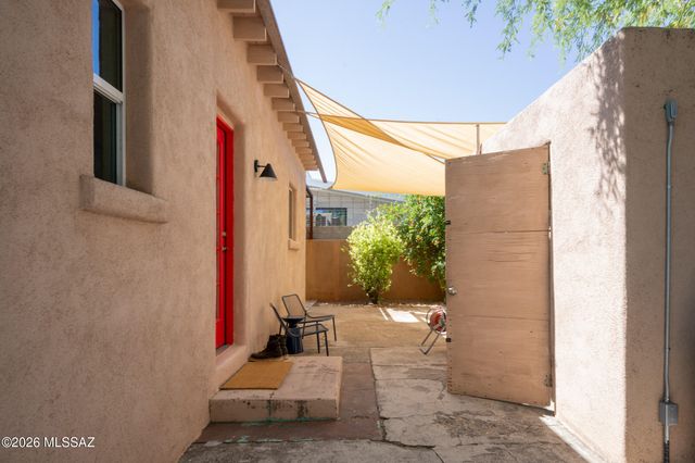 840 S 8th Avenue, Tucson, AZ 85701
