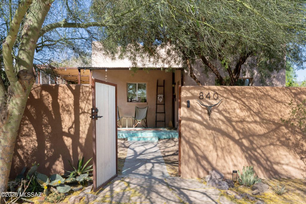 840 S 8th Avenue, Tucson, AZ 85701