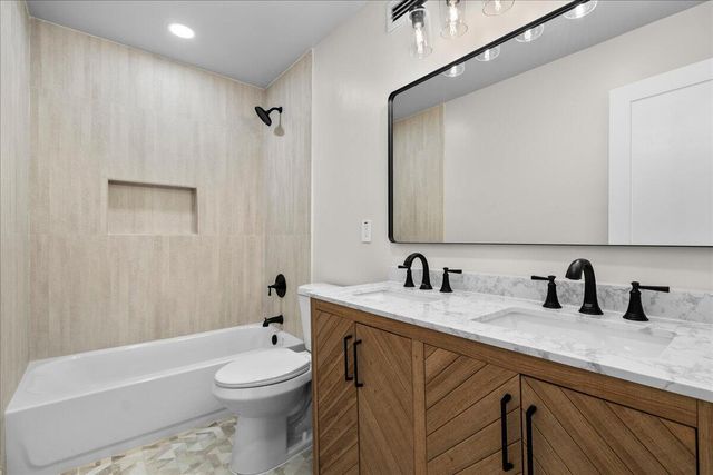 426 Bayberry Drive, West Palm Beach, FL 33403