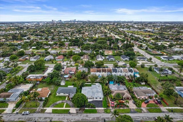 426 Bayberry Drive, West Palm Beach, FL 33403