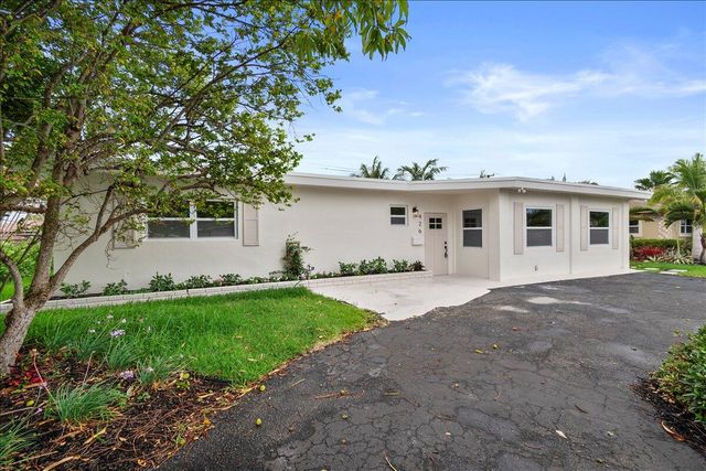 426 Bayberry Drive, West Palm Beach, FL 33403