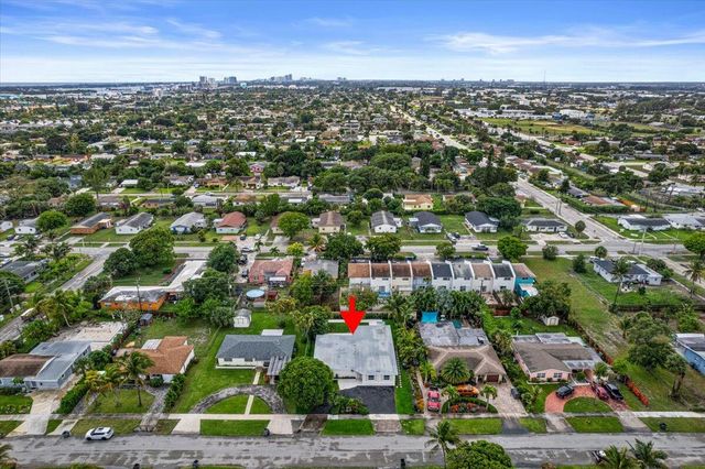 426 Bayberry Drive, West Palm Beach, FL 33403