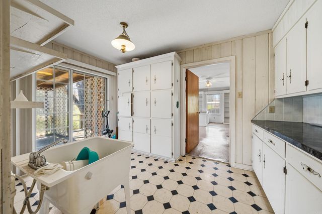 225 Watkins, Mount Ida, AR 71957