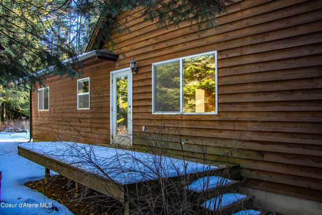 608 Meadowlark LN, Sandpoint, ID 83864