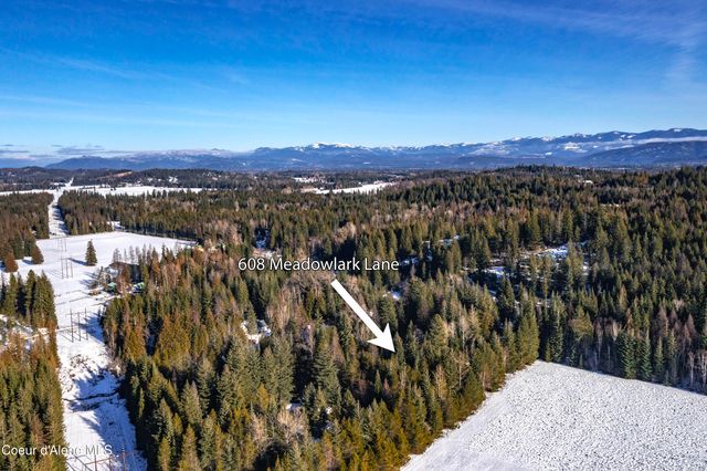 608 Meadowlark LN, Sandpoint, ID 83864