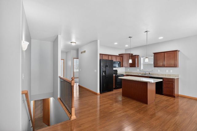 4803 Millenium Drive, Cedar Falls, IA 50613