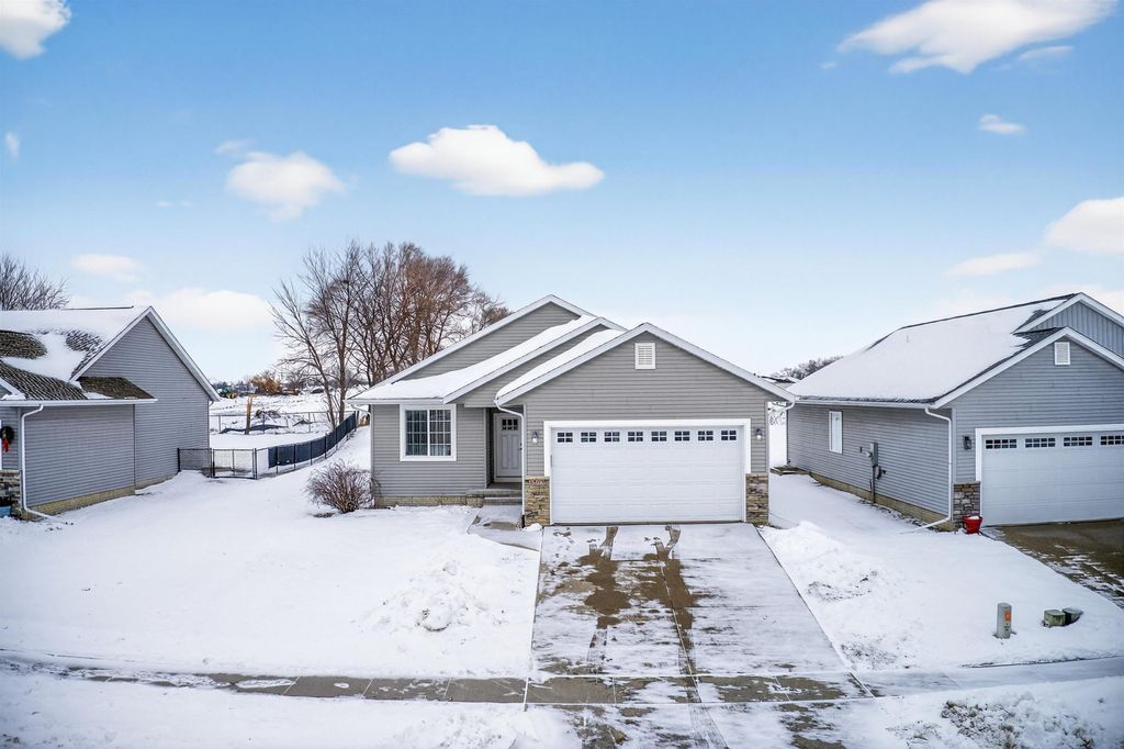 4803 Millenium Drive, Cedar Falls, IA 50613