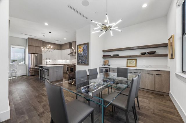 2435 Sheridan Street, Houston, TX 77030