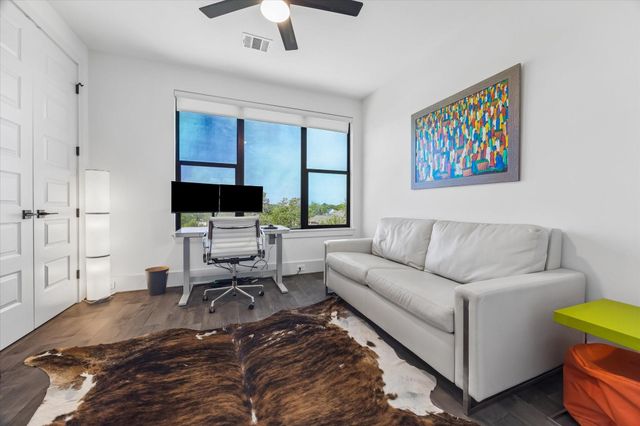 2435 Sheridan Street, Houston, TX 77030