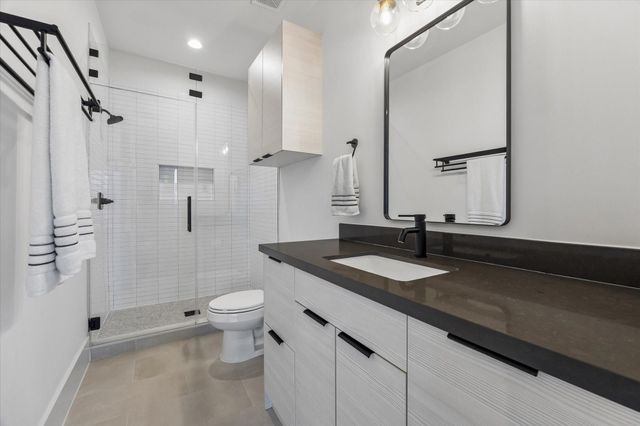 2435 Sheridan Street, Houston, TX 77030