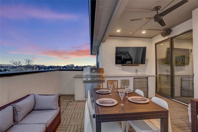 2435 Sheridan Street, Houston, TX 77030