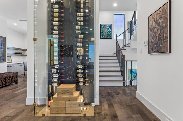 2435 Sheridan Street, Houston, TX 77030