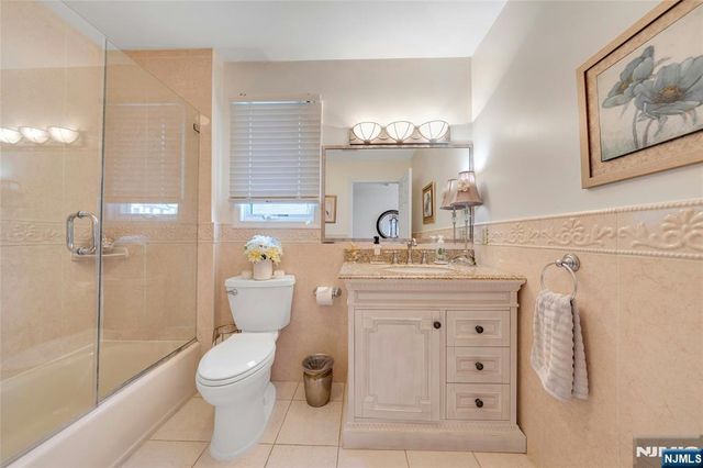 244 McElroy Avenue, Fort Lee, NJ 07024