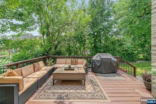 244 McElroy Avenue, Fort Lee, NJ 07024