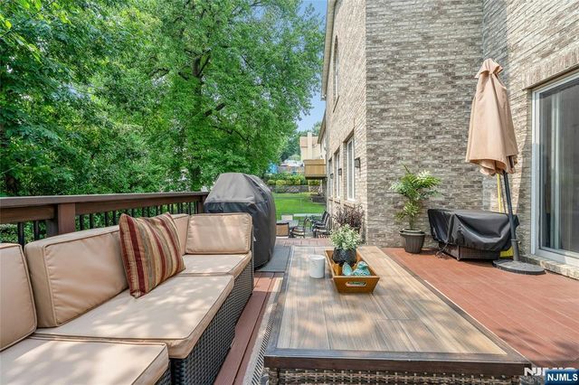 244 McElroy Avenue, Fort Lee, NJ 07024