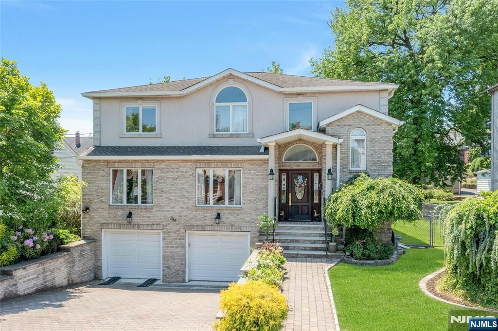244 McElroy Avenue, Fort Lee, NJ 07024