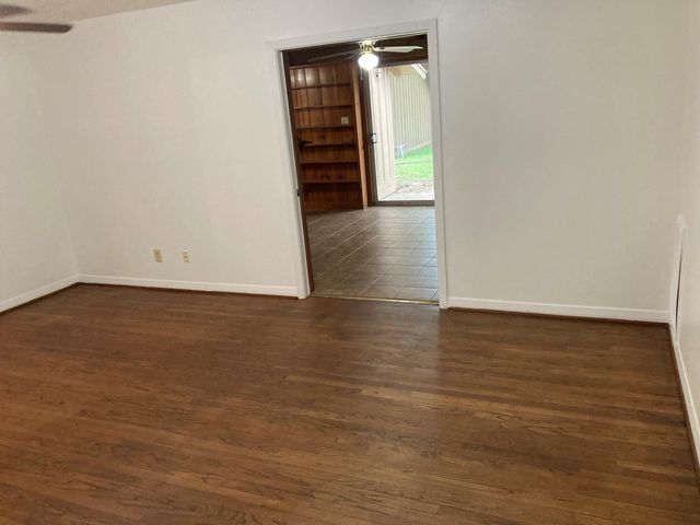 4414 Willowbend Boulevard, Houston, TX 77035