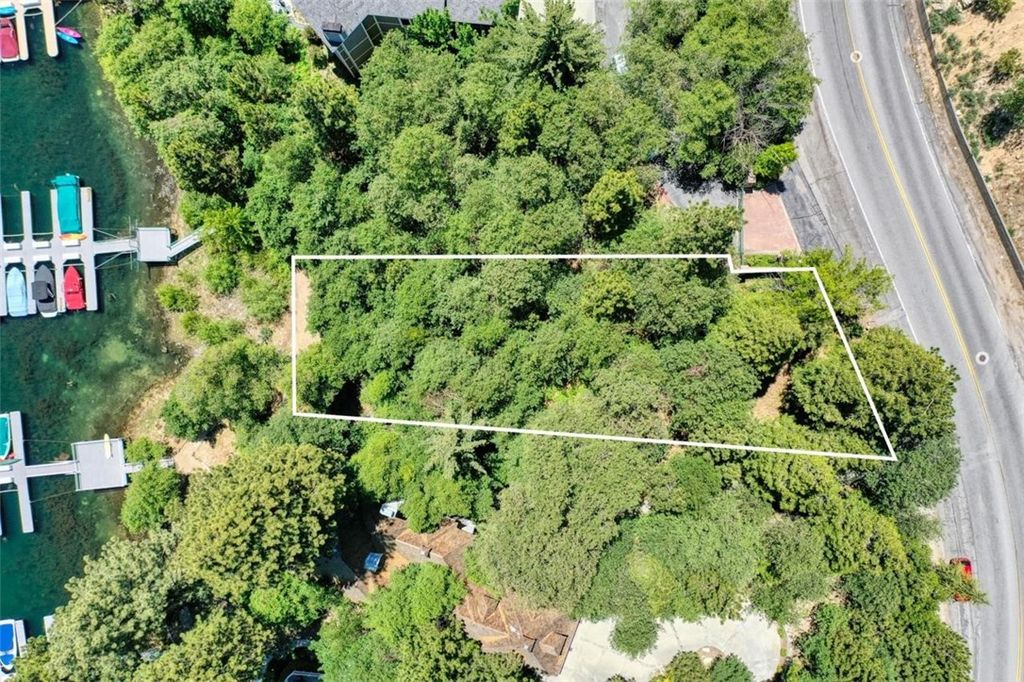 Image 1 of property listing at 27457 North Bay, Lake Arrowhead, CA 92352
