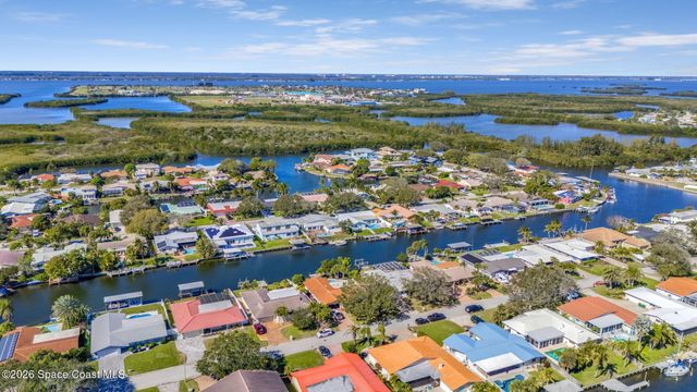 63 Yacht Haven Drive, Cocoa Beach, FL 32931