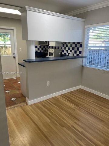 5886 SW 42nd Street, Miami, FL 33155