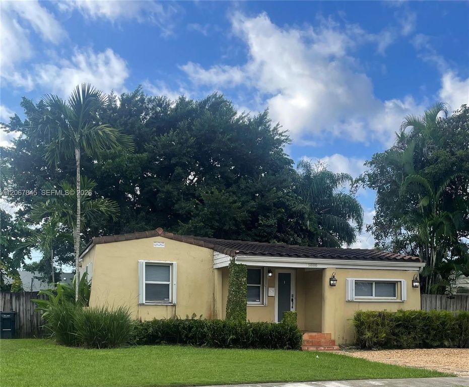 5886 SW 42nd Street, Miami, FL 33155