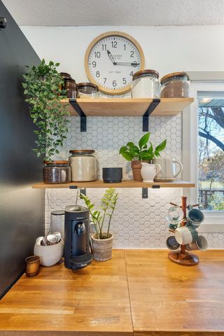 9909 Oakland Avenue S, Bloomington, MN 55420